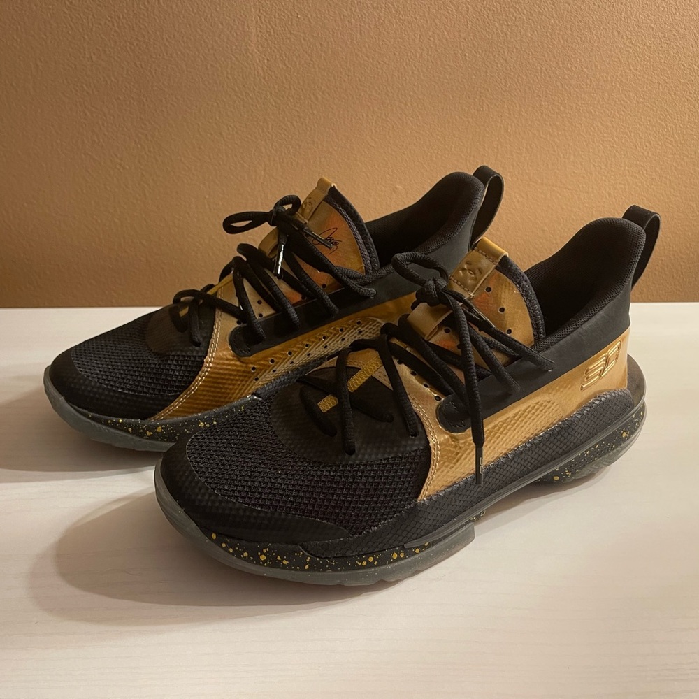 UA Curry 7 Black and Gold Release - Size 7.5
